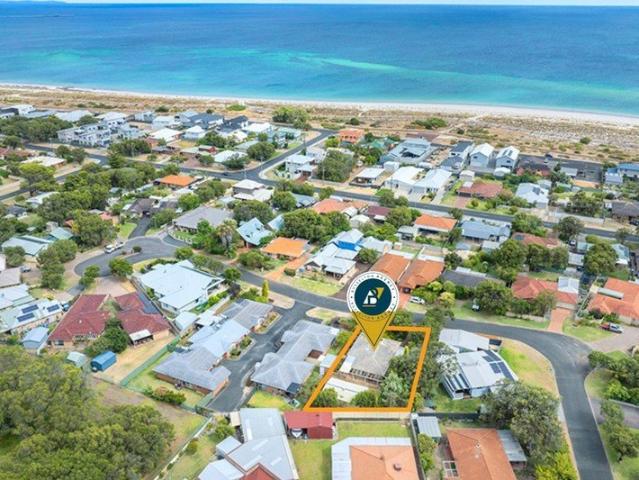 Location, Lifestyle & Opportunity It's All Here!
