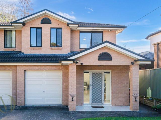 Location, Lifestyle & Low Maintenance Living!