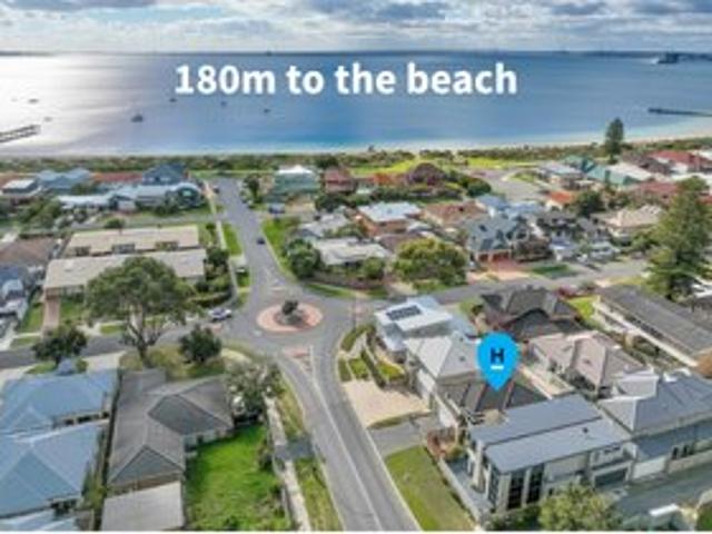 LOCATION, LIFESTYLE & LUXURY LIVING