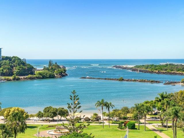 ZONED RESIDENTIAL AND HOLIDAY LET ! LOCATION LIFESTYLE SECURITY VIEWS WHAT MORE COULD YOU ASK FOR !