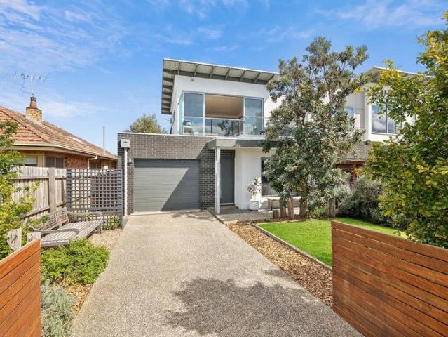 LOCATION, LOCATION DESIRABLE OLD TORQUAY