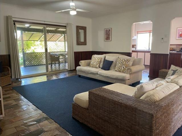 LOCATION LOCATION Fully Furnished