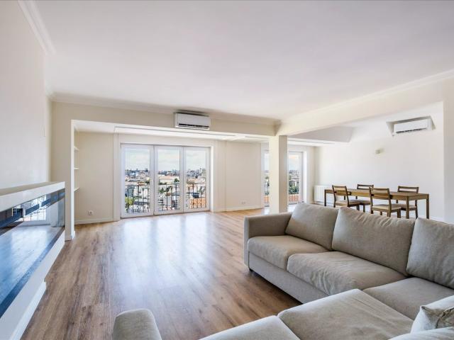 Location, Location, Location 250m² Bairro Alto