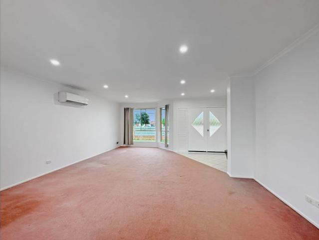 Location, Location, Location. In the Heart of Grovedale!