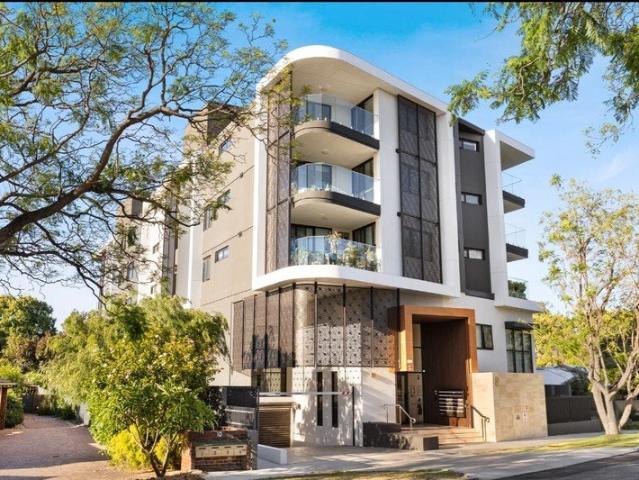 Location, Location, Location New Luxury Apartment in Beautiful Applecross