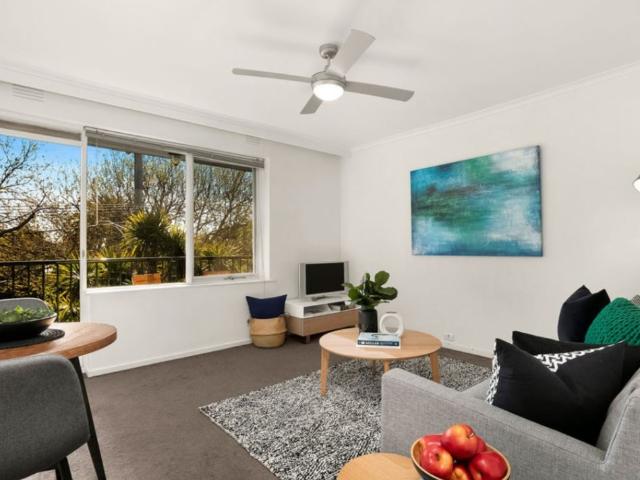 LOCATION, LOCATION! PARTLY FURNISHED