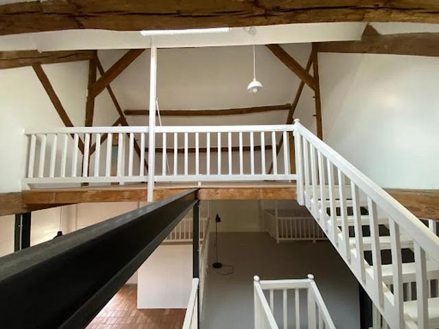 Location Loft 3 pièces 197 m2 Gometz le Châtel