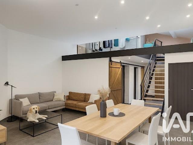 Location Loft 3 pièces 114 m2 Biol