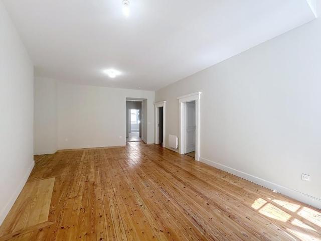 Location magnifique T4 neuf 95.10 m² quartier Carmes, 31
