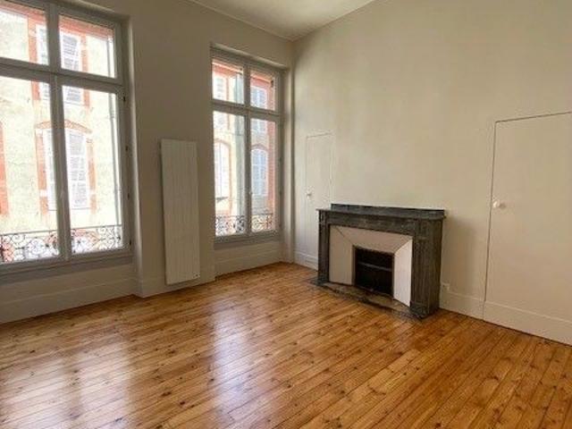 Location Magnifique T5 de 135 m² rue Croix Baragnon, 31