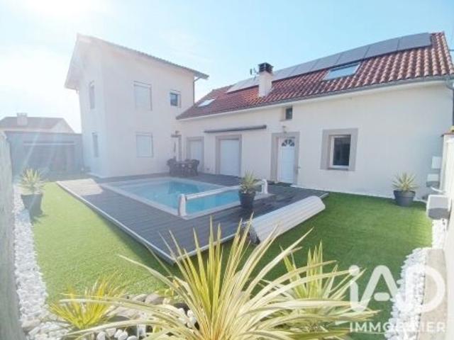 Location Maison/villa 9 pièces