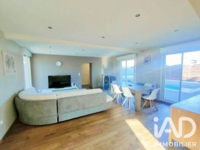 Location Maison/villa 9 pièces