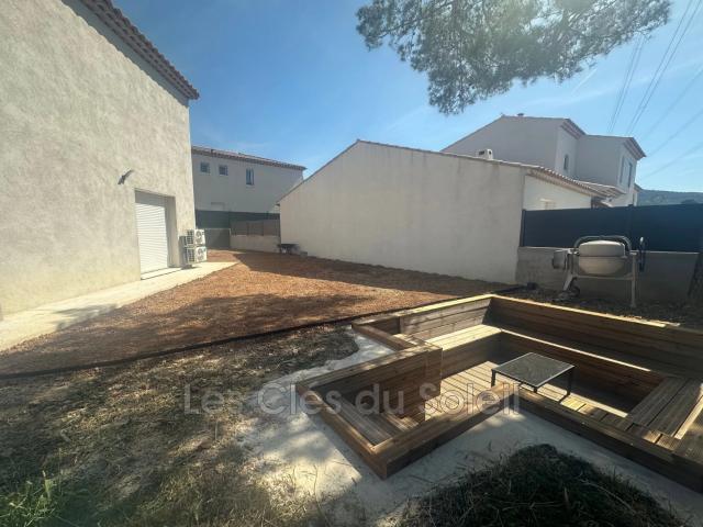Location maison 3 chambres 79 m² Rocbaron