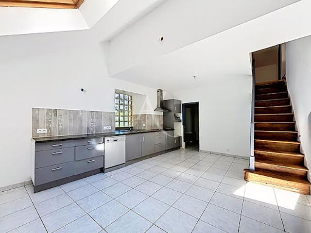 Location Maison 3 pièces 104 m2 La Bazouge de Chemeré