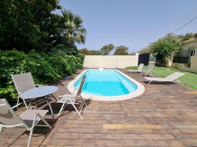 Location Maison 3 pièces 100 m2 Marseille 9ème
