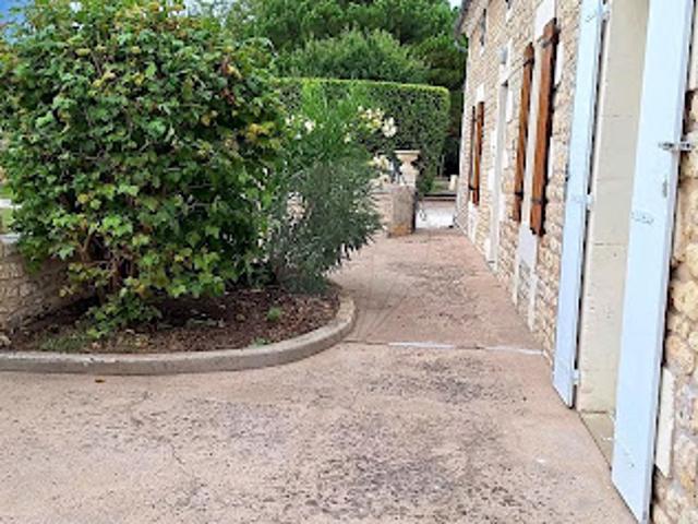 Location Maison 3 pièces 100 m2 Le Mung