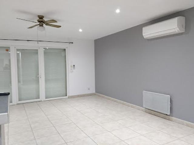 Location Maison 3 pièces 100 m2 Vendres