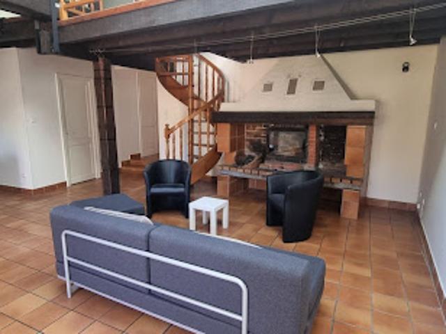 Location Maison 3 pièces 120 m2 Saint Genis Laval