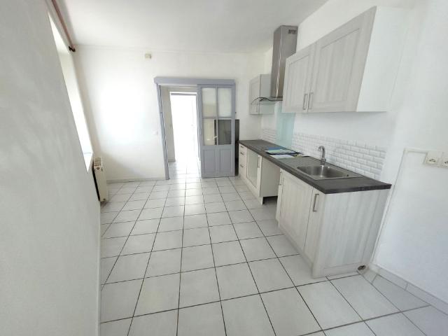 Location Maison 3 pièces 123m² COURSAN 11110