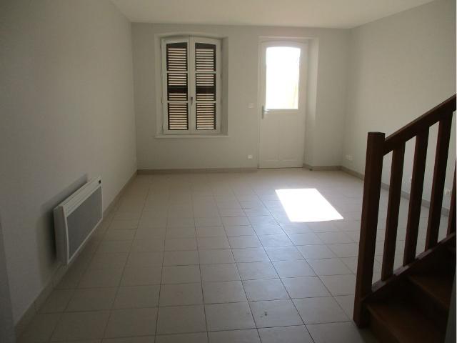 Location maison 3 pièces 45 m² à Ferrières en Gâtinais 45210