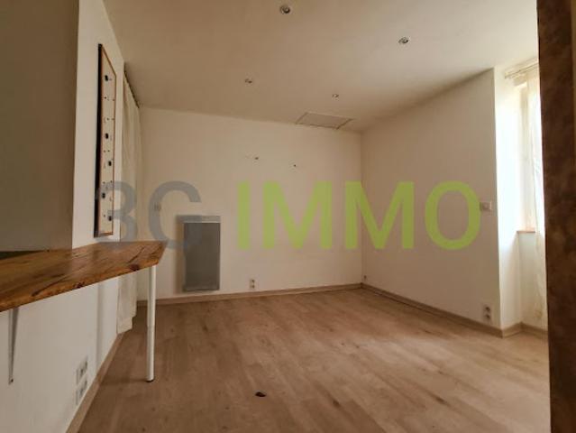 Location Maison 3 pièces 48 m2 Courpière