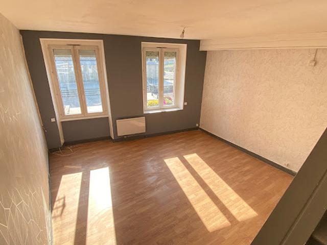 Location Maison 3 pièces 51 m2 Saint Pierre du Regard