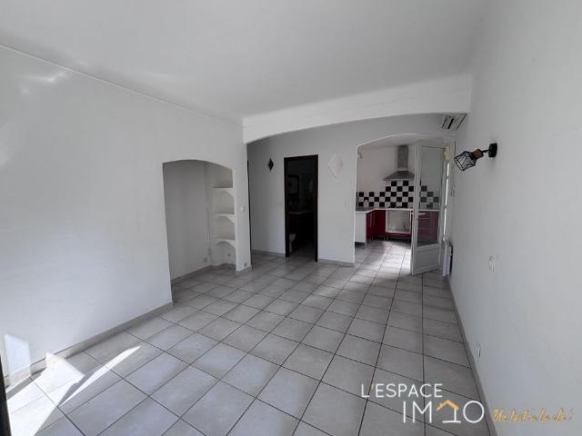Location Maison 3 pièces 51m² TAILLADES 84300