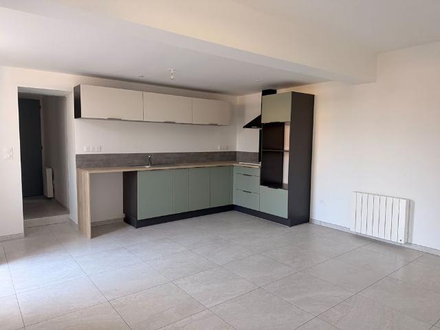 Location maison 3 pièces, 55.76m², Rochefort