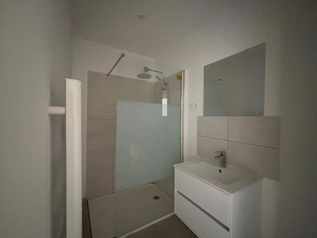 Location maison 3 pièces, 58.12m², Vauvert