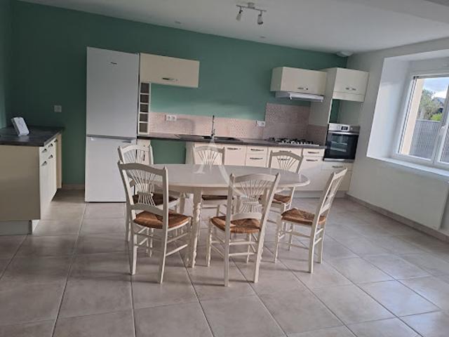 Location Maison 3 pièces 59.61 m2 Isse