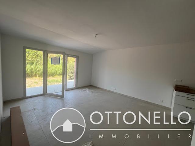 Location Maison 3 pièces 60.6 m2 Roquebrune sur Argens