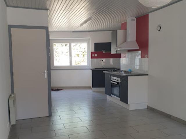 Location Maison 3 pièces 61.55 m2 Saint Jeure d'Ay