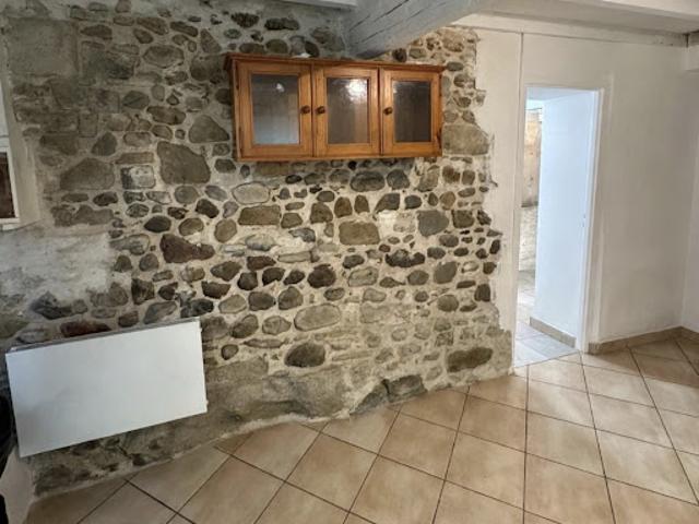 Location Maison 3 pièces 61 m2 Couffoulens