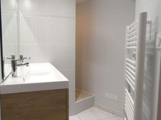 Location maison 3 pièces, 63.00m², Neuville aux Bois