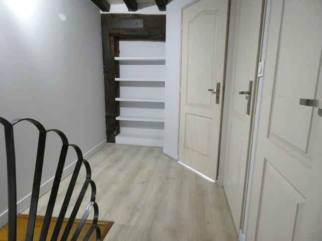 Location maison 3 pièces, 63.00m², Neuville aux Bois