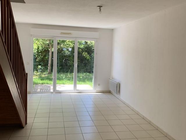Location Maison 3 pièces 65m² BLAYE 33390