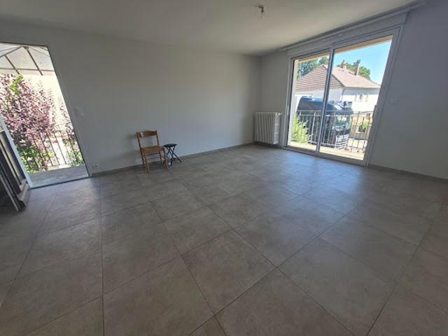 Location Maison 3 pièces 67.3 m2 Combourg