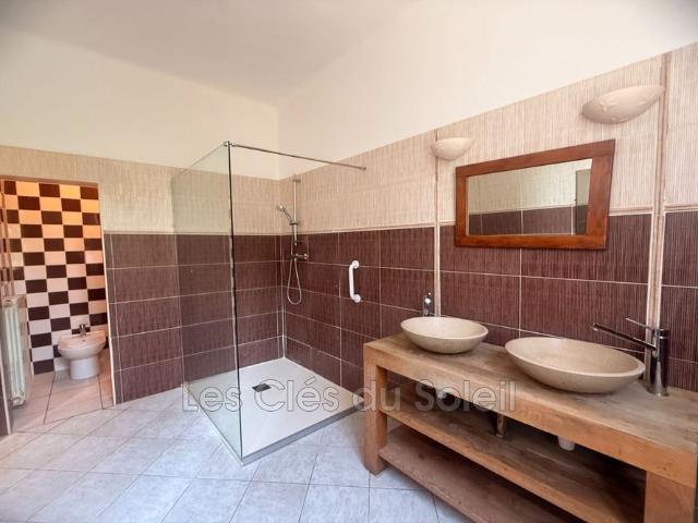 Location Maison 3 pièces 67m² TOULON 83000