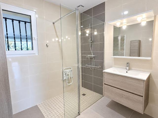 Location Maison 3 pièces 68 m2 Saint Pierre d'Aurillac