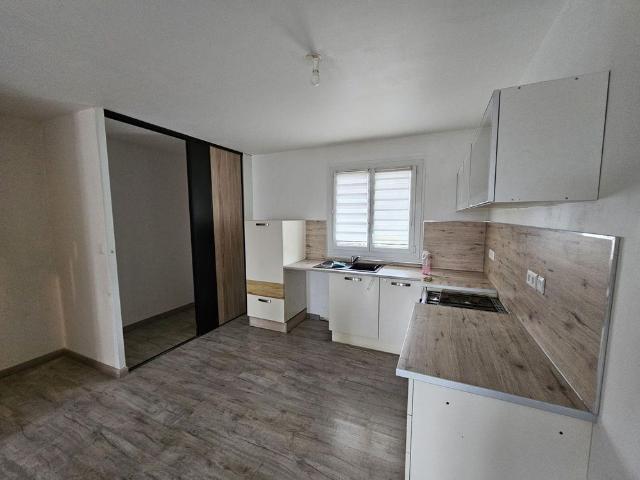 Location Maison 3 pièces 68m² VONNAS 01540