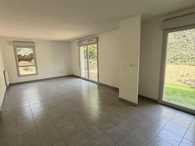Location Maison 3 pièces 69 m2 Gratentour