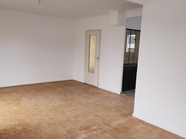 Location Maison 3 pièces 70 m2 Mamers