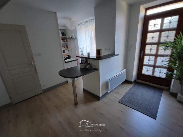 Location Maison 3 pièces 70m² CLOUE 86600