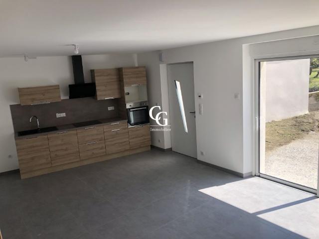 Location Maison 3 pièces 70m² VIEILLEVIGNE 44116