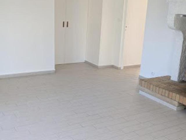 Location Maison 3 pièces 71 m2 Chasnay