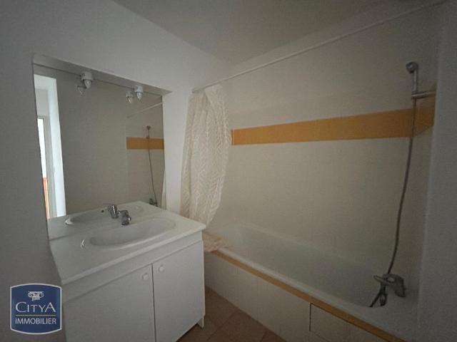 Location Maison 3 pièces 72m² MERCUES 46090