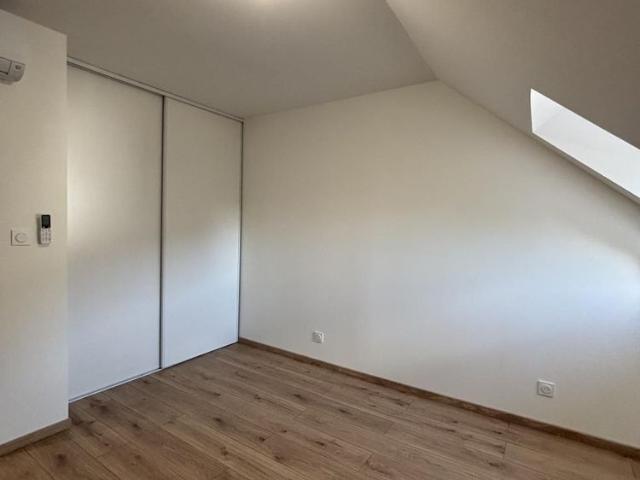 Location Maison 3 pièces 73m² DOMPIERRE SUR BESBRE 03290