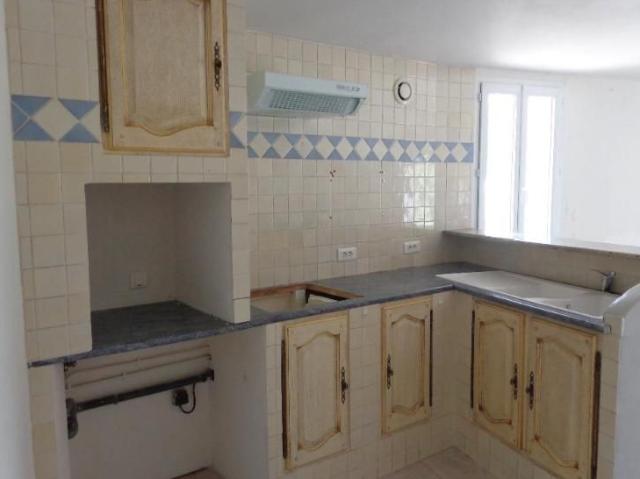 Location Maison 3 pièces 73m² VILLECROZE 83690