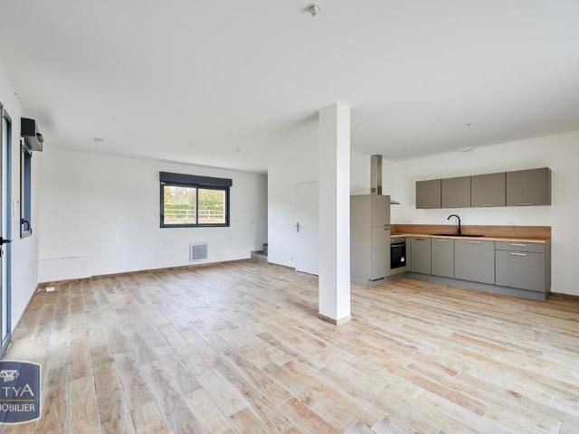 Location Maison 3 pièces 74m² BONNEVILLE SUR TOUQUES 14800