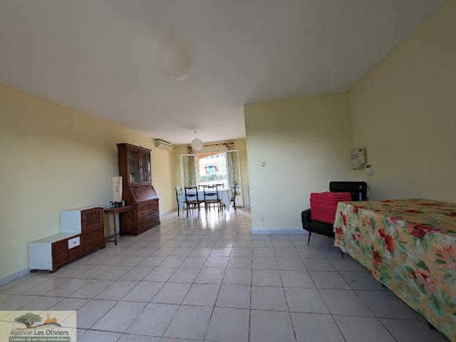 Location Maison 3 pièces 75 m2 Saint Georges d'Orques